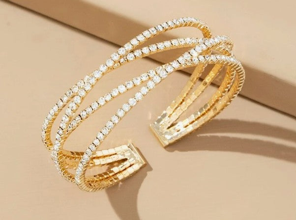 “Rhinestone layered cuff bracelet with adjustable open design”
“Sparkling cuff bangle with crystal accents for women”
“Elegant layered bracelet with rhinestones – glam accessory”
“Adjustable rhinestone bangle bracelet for formal or casual wear”