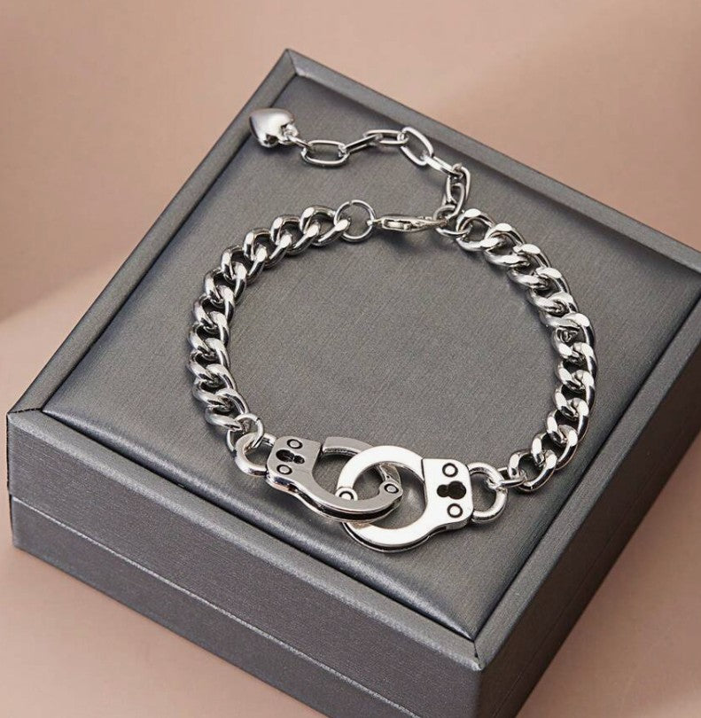 Unisex Handcuff Chain Bracelet – Bold & Playful Style