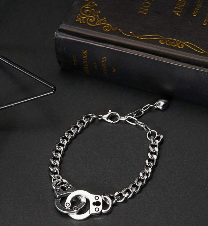 Unisex Handcuff Chain Bracelet – Bold & Playful Style