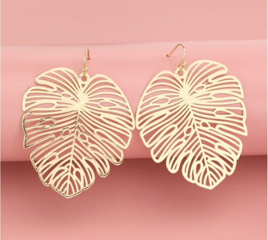 “Gold hollow out leaf drop earrings for women”

“Lightweight boho gold leaf earrings with hollow design”

“Nature-inspired spiritual leaf earrings in gold finish”

“Golden leaf-shaped drop earrings, bohemian style”

